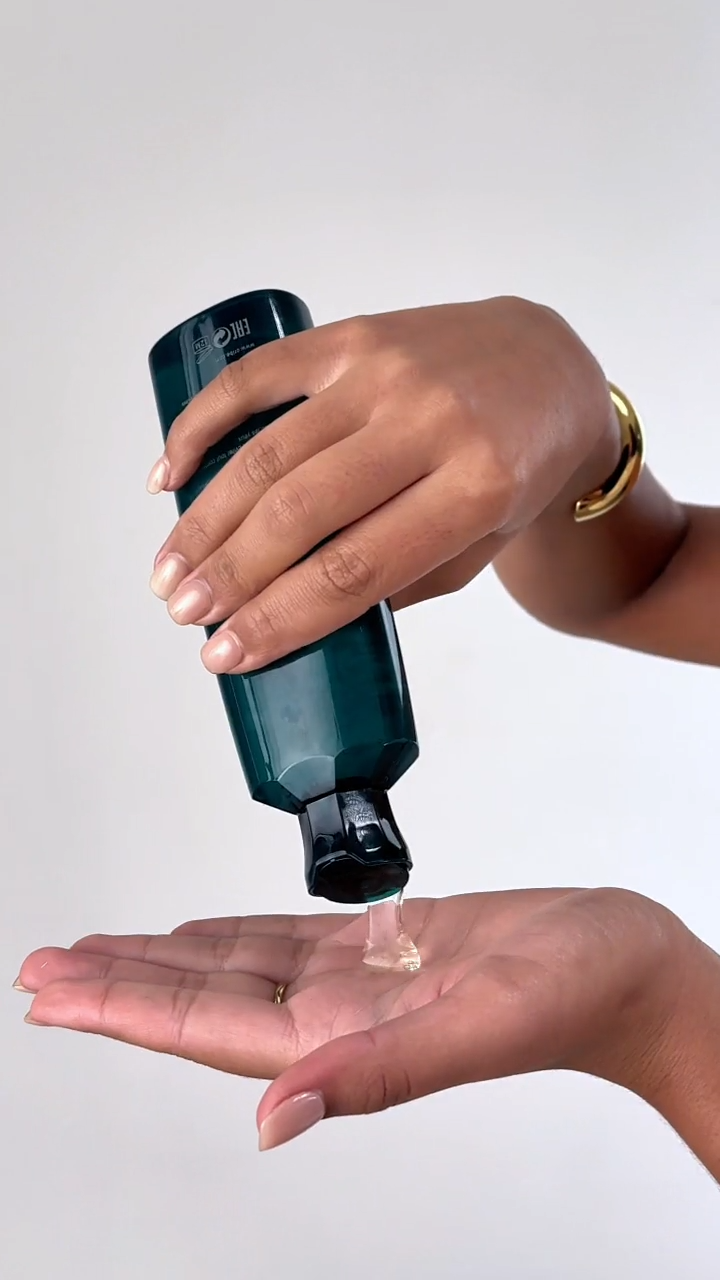 Achieve Glossy Curls With Curl Gloss Hydration & Hold